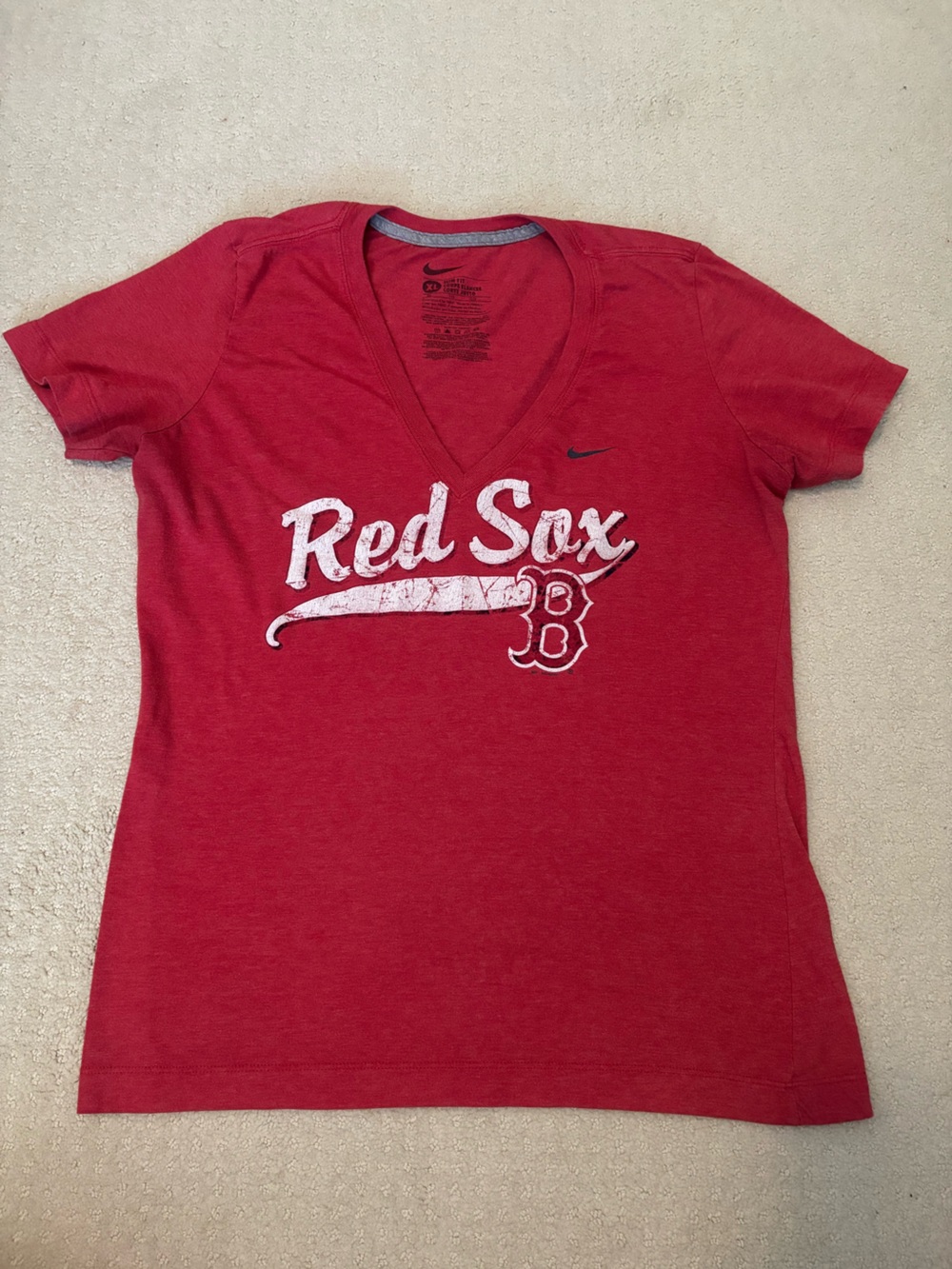Nike Boston Red Sox V-Neck Short Sleeve Tshirt Slim Fit Tee Size XL